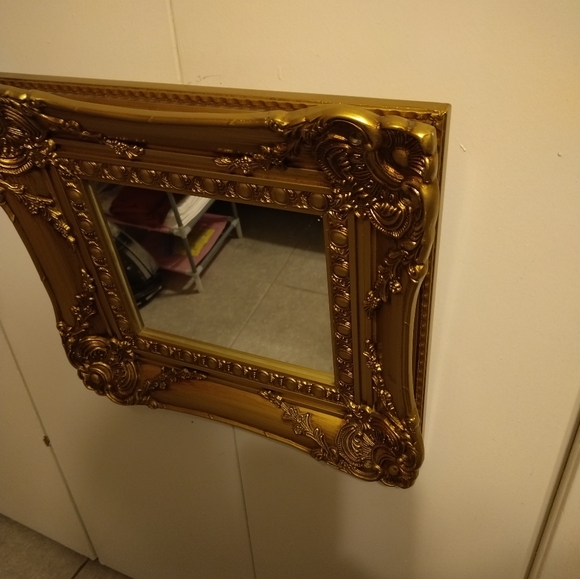 Mirror  with classic frame . Size is 17x15 " - Picture 5 of 15